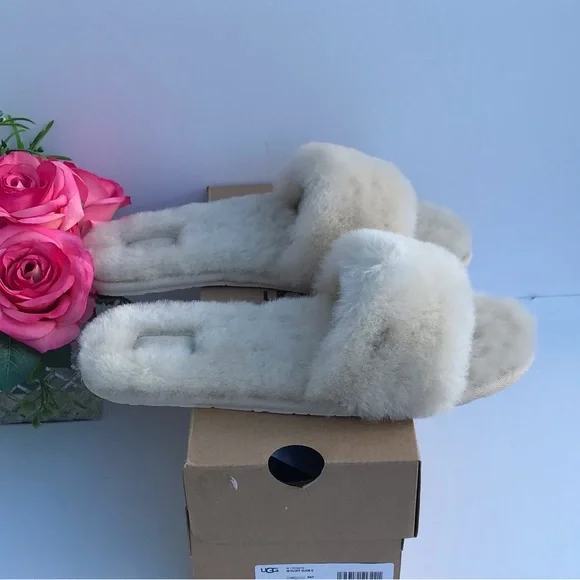 UGG Fluff Slide II - Picture 3 of 8